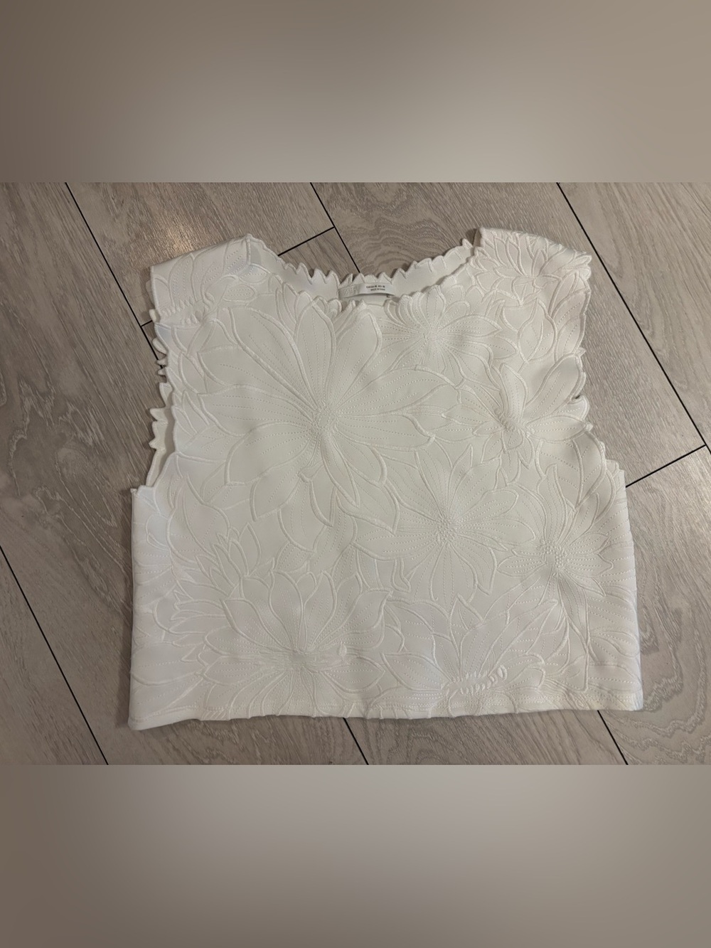Zara White Scalloped Floral Trim Top
